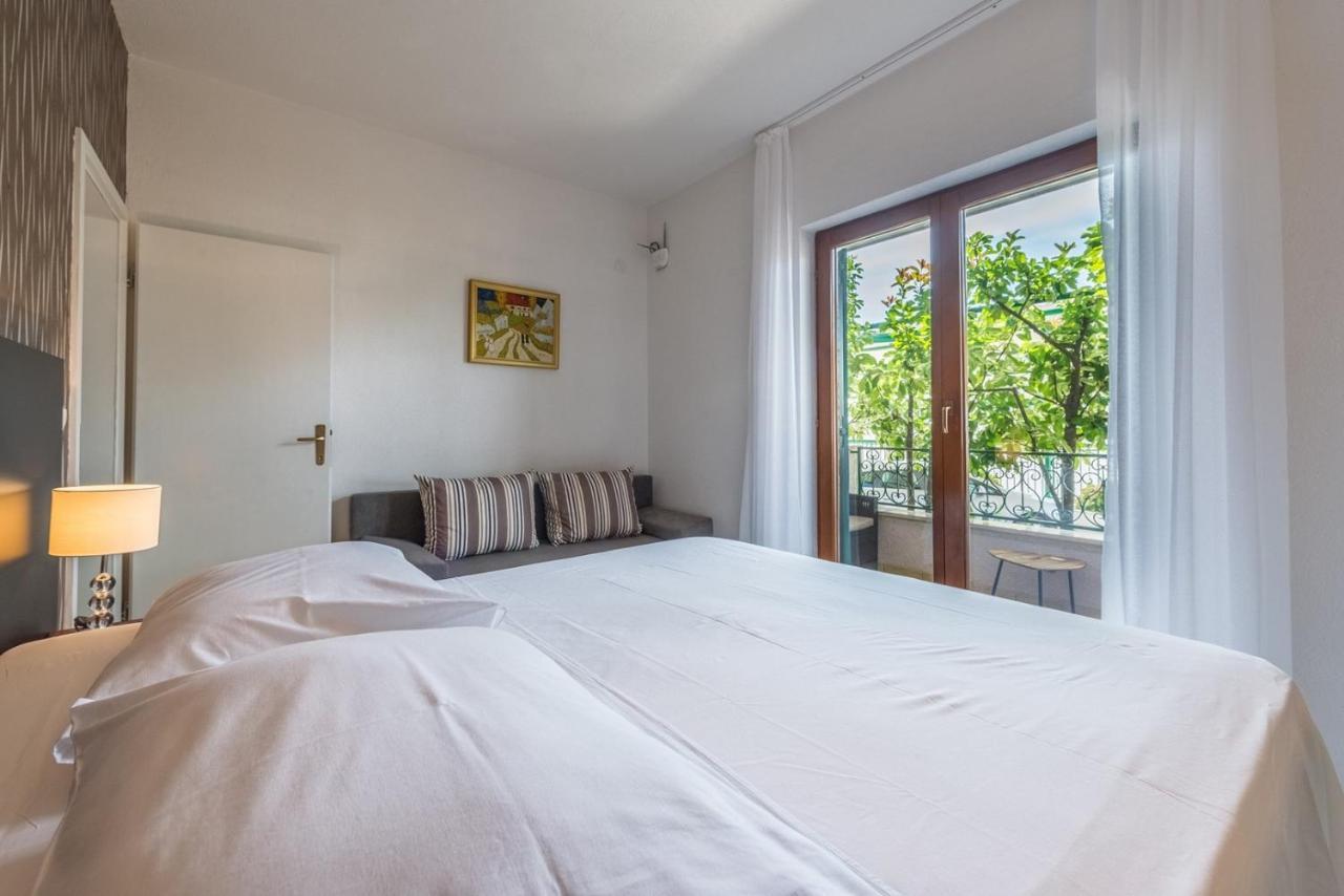Apartments Ivana-Mira Okrug Gornji Luaran gambar