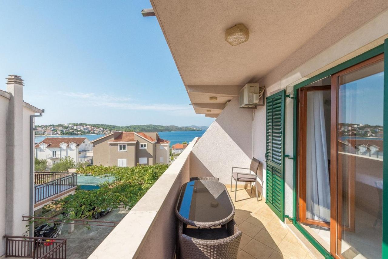 Apartments Ivana-Mira Okrug Gornji Luaran gambar