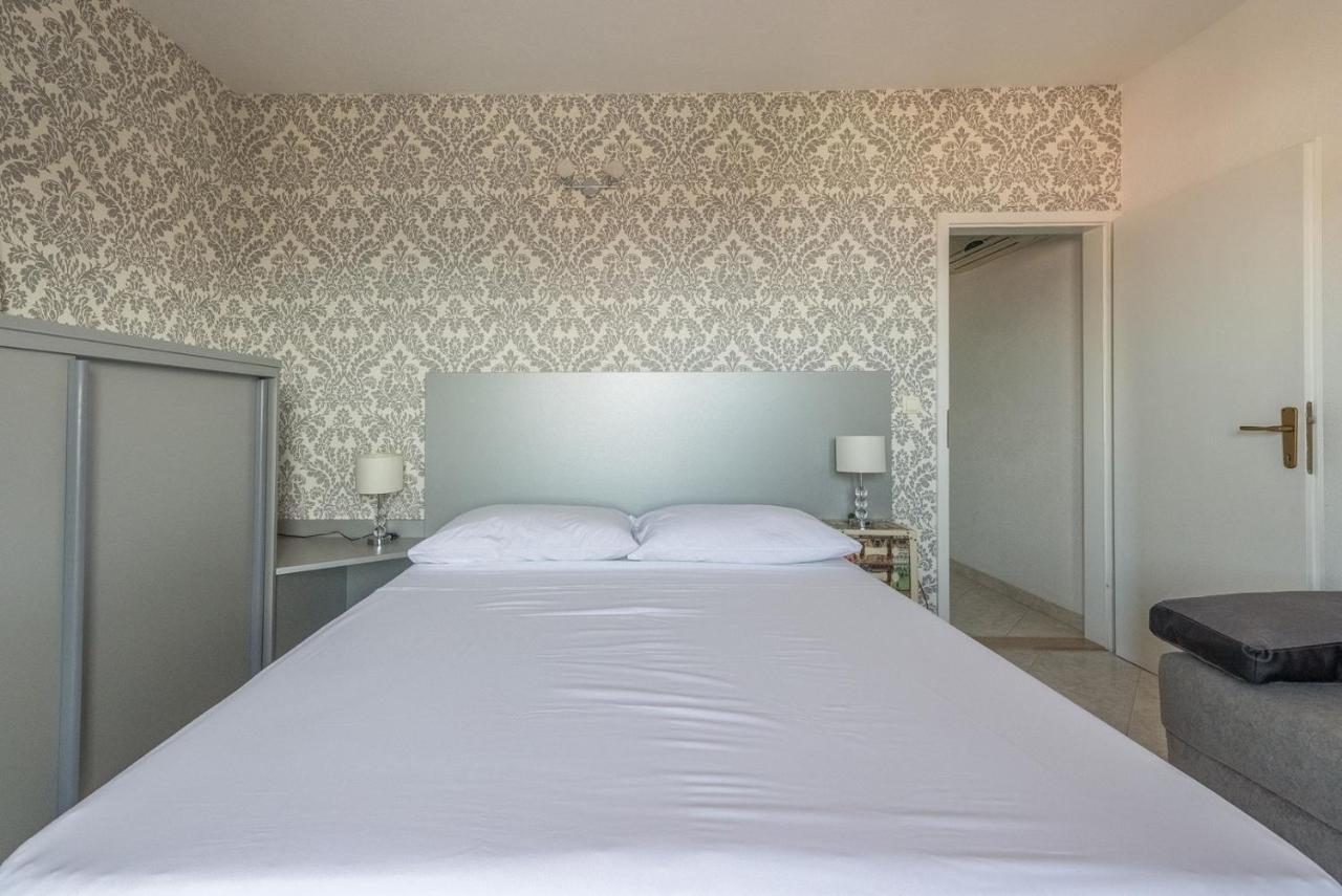 Apartments Ivana-Mira Okrug Gornji Luaran gambar