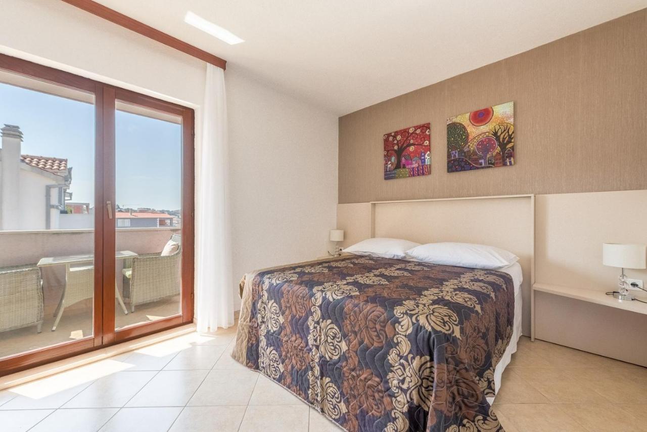 Apartments Ivana-Mira Okrug Gornji Luaran gambar