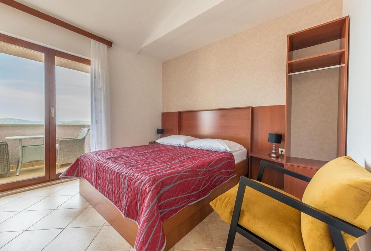 Apartments Ivana-Mira Okrug Gornji Luaran gambar