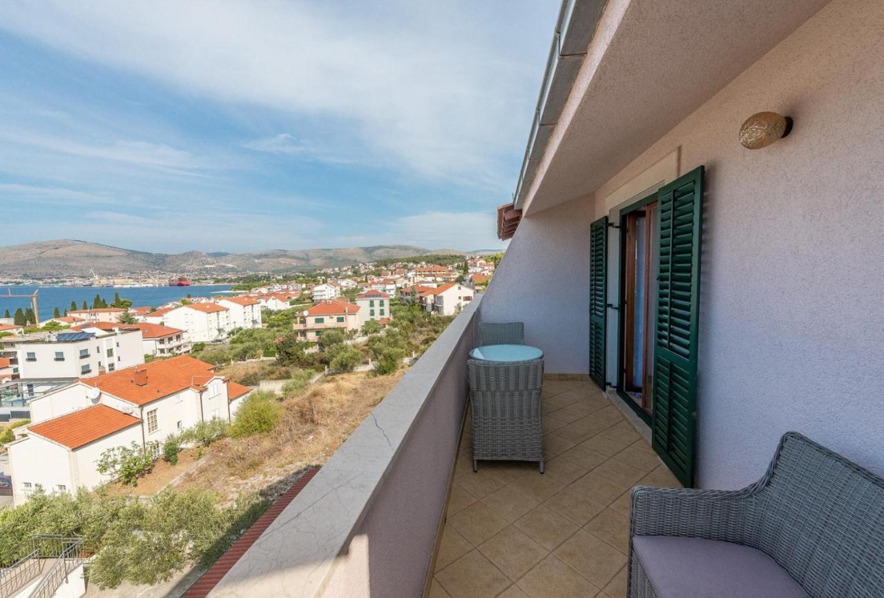 Apartments Ivana-Mira Okrug Gornji Luaran gambar