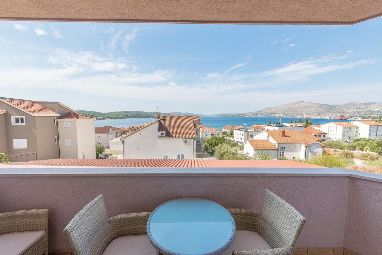 Apartments Ivana-Mira Okrug Gornji Luaran gambar