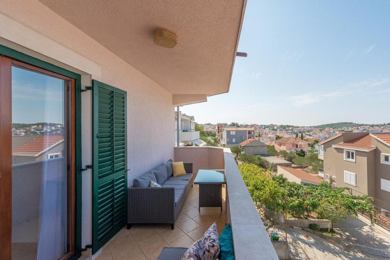 Apartments Ivana-Mira Okrug Gornji Luaran gambar