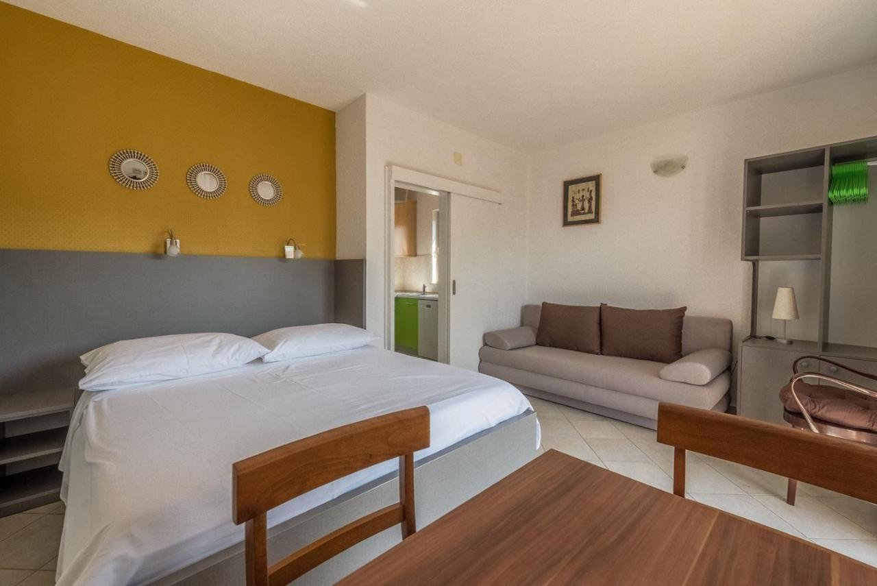 Apartments Ivana-Mira Okrug Gornji Luaran gambar