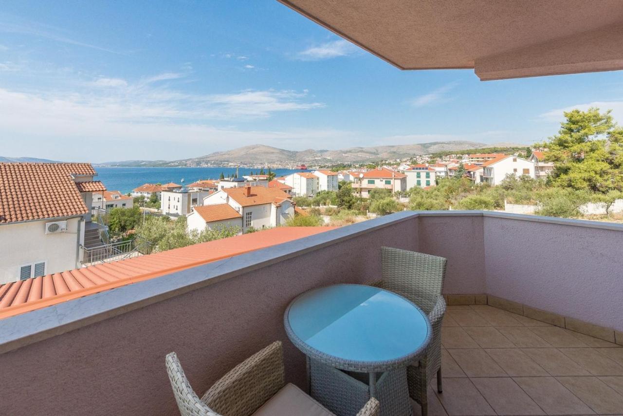 Apartments Ivana-Mira Okrug Gornji Luaran gambar