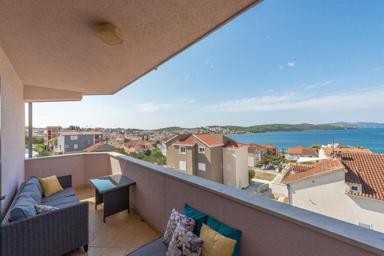 Apartments Ivana-Mira Okrug Gornji Luaran gambar