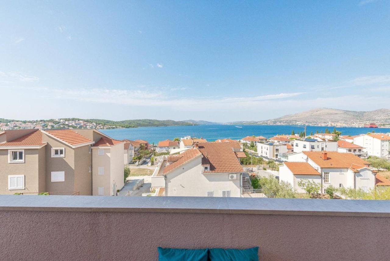 Apartments Ivana-Mira Okrug Gornji Luaran gambar