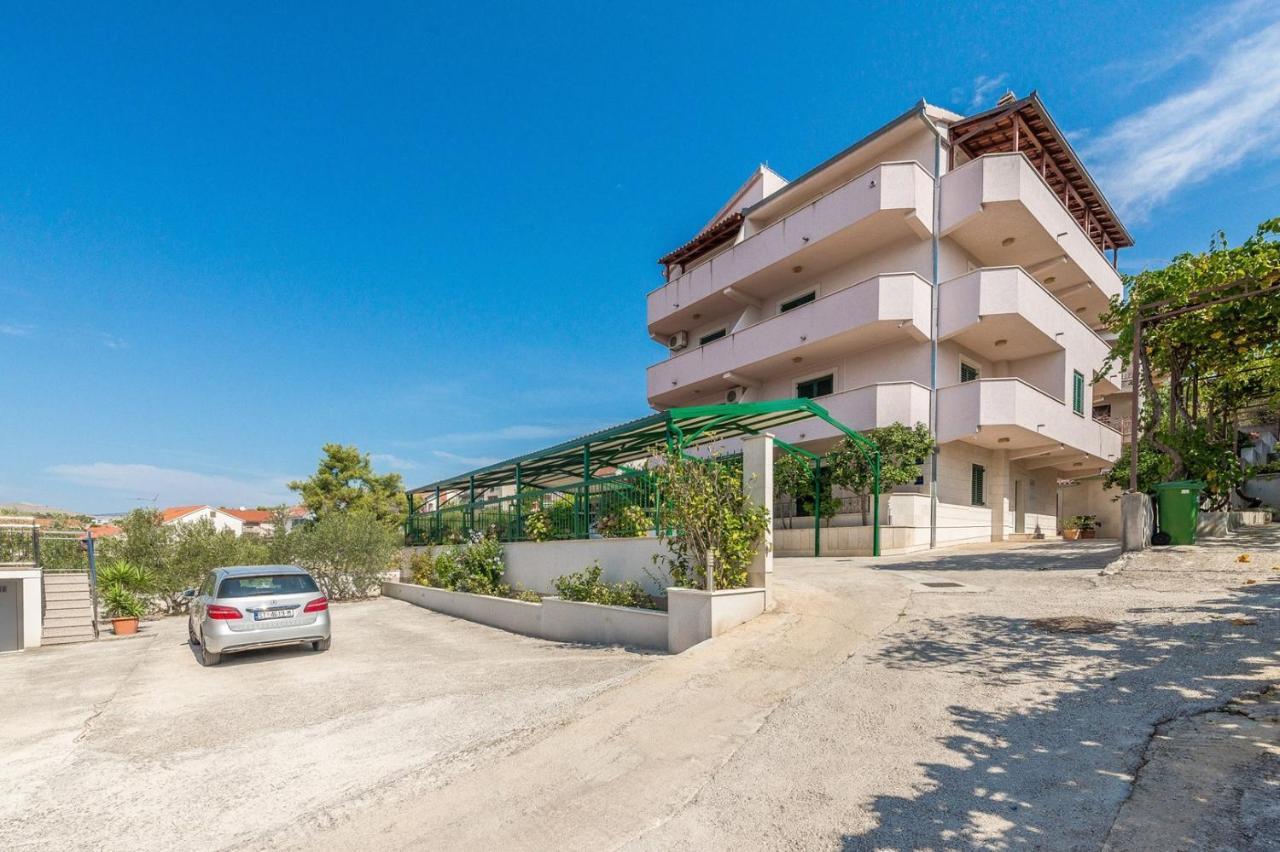 Apartments Ivana-Mira Okrug Gornji Luaran gambar